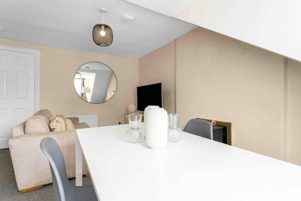 אדינבורו Stylish 1 Bedroom Apartment מראה חיצוני תמונה